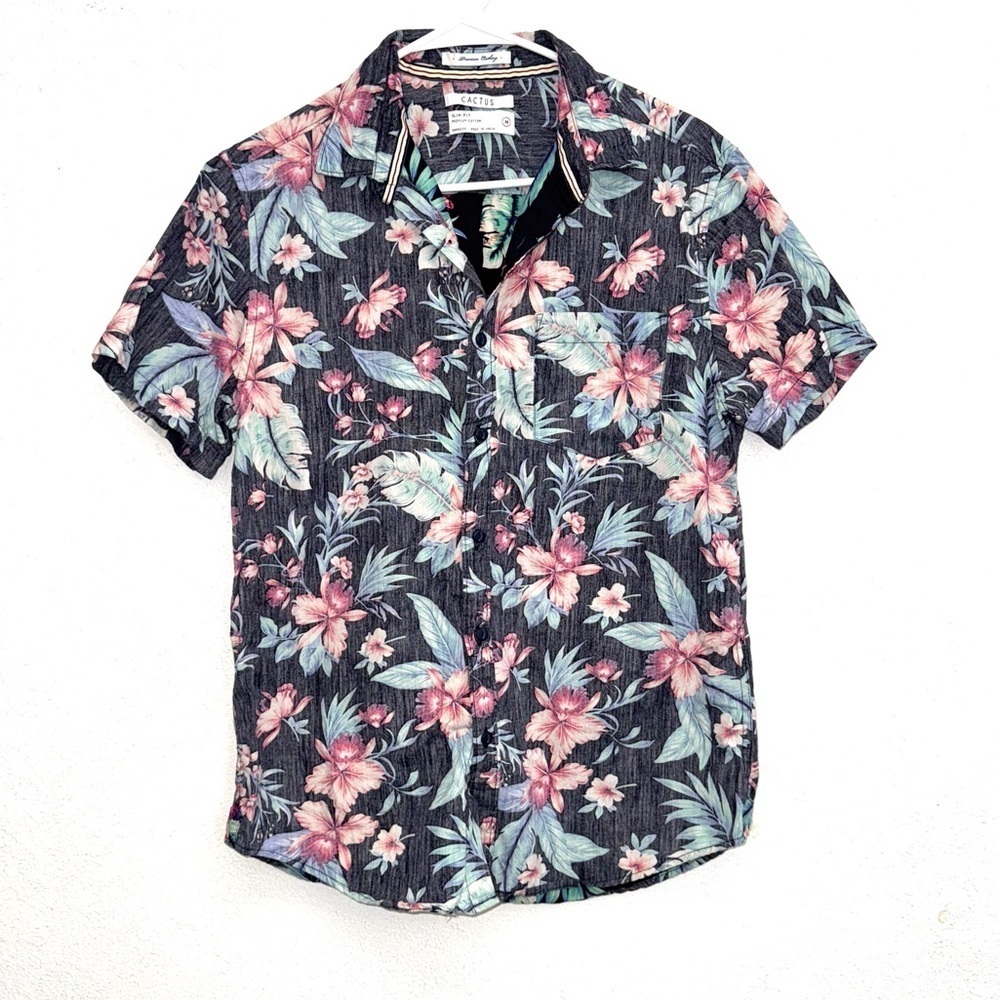 Cactus Mens Slim Fit Tropical Print Short Sleeve Button Front Shirt Size Medium